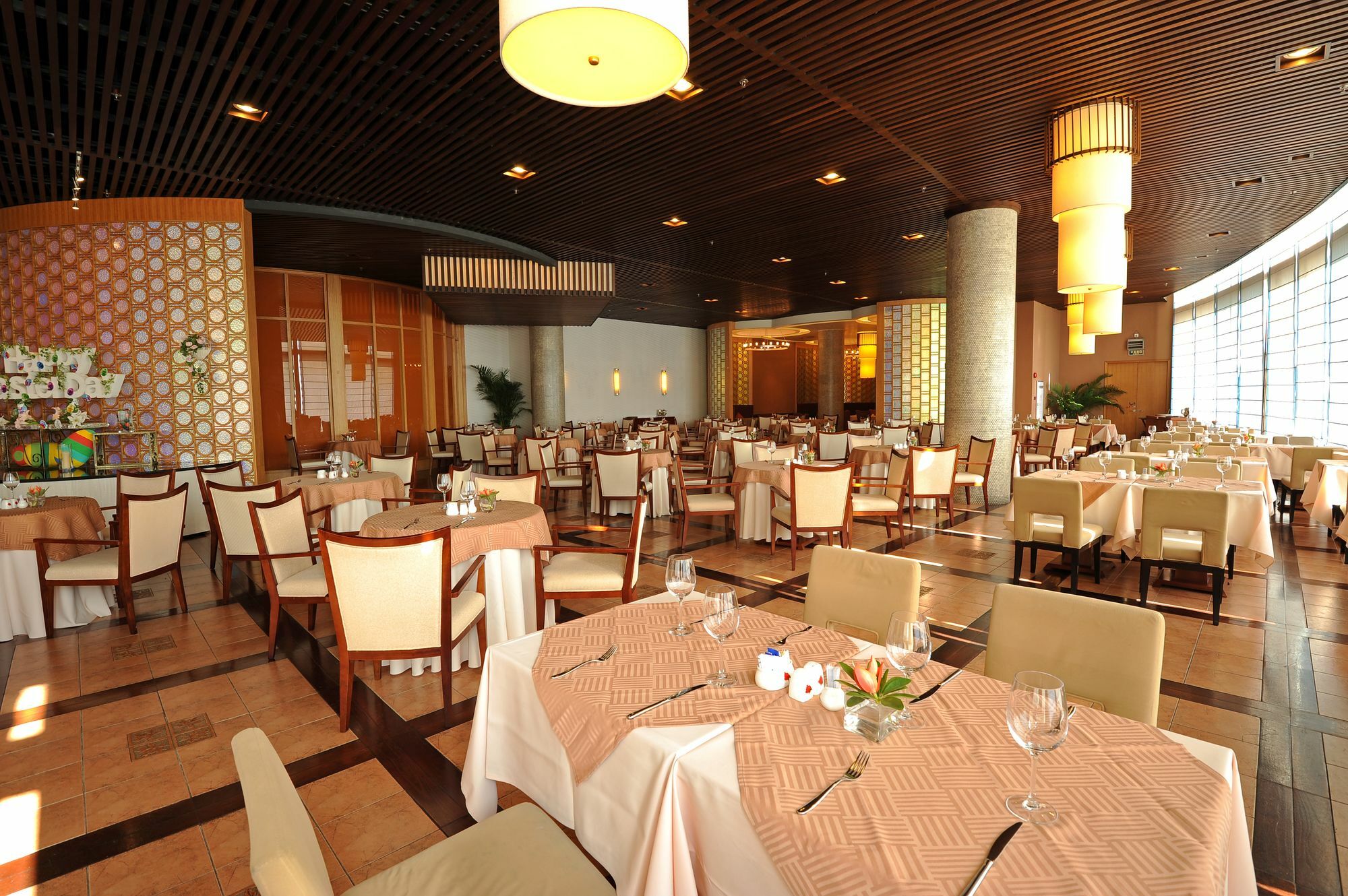 Ocean Spring Grand Metropark Hotel Csuhaj Kültér fotó